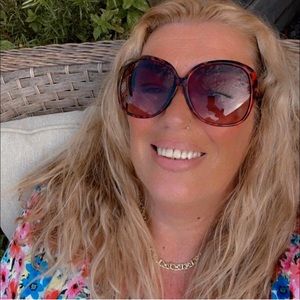 Meet your Posher, Catherine